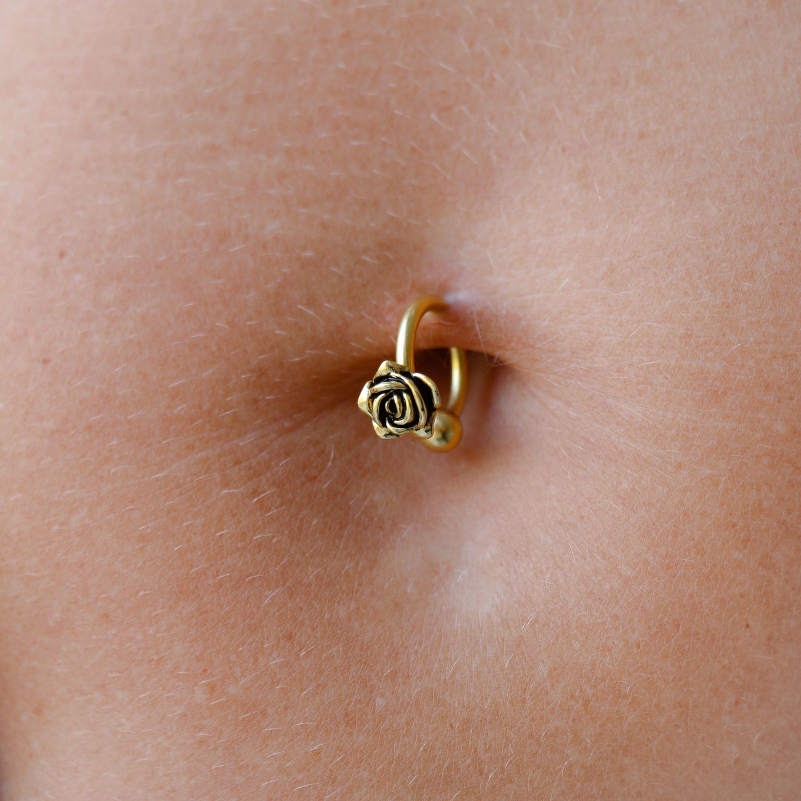 פירסינג בטבור - ציפוי זהב טבעת שושנה