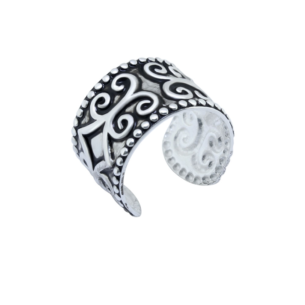 עגיל ללא חור קליפ מכסף ועיטור קלטי מושחר