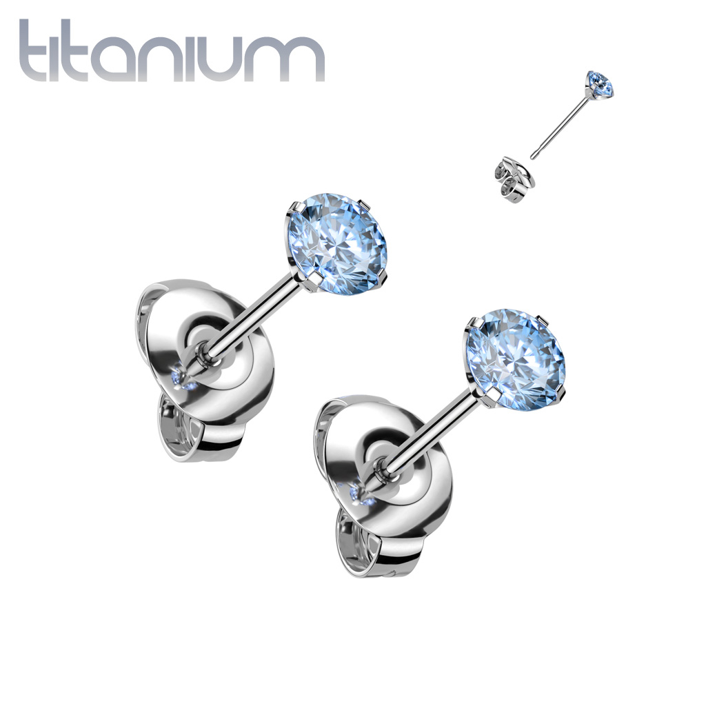 עגילי סטד מטיטניום - קריסטל תכלת 3 ממ