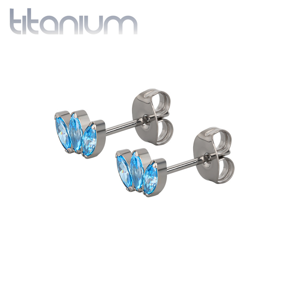 עגילי סטד מטיטניום - לוטוס קריסטלים תכלת