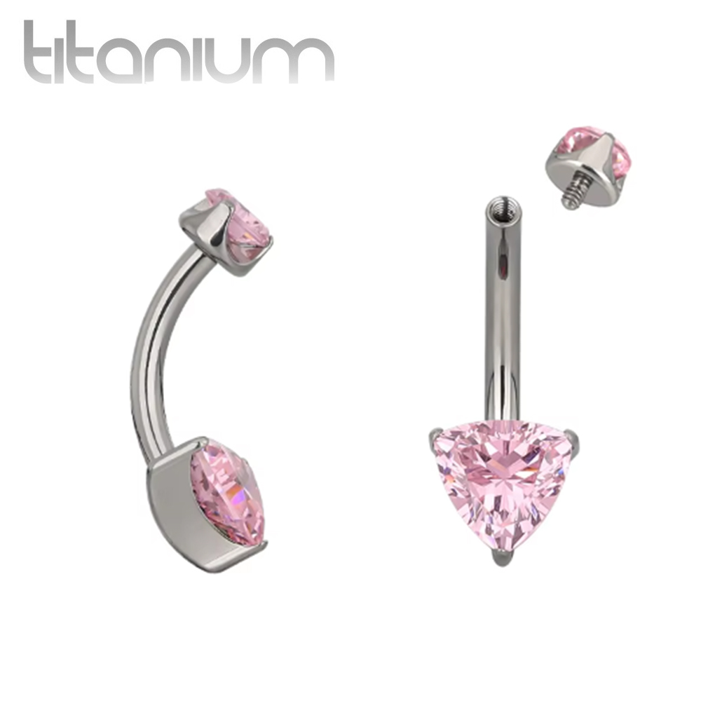עגיל פירסינג בטבור מטיטניום וציפוי זהב -זירקוניה לב ורודה קטנה