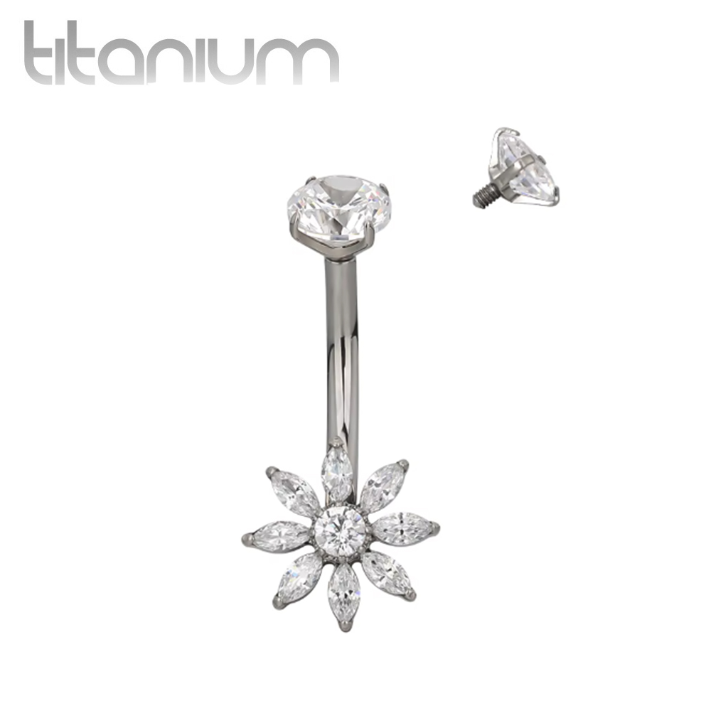 עגיל פירסינג בטבור מטיטניום - פרח מרגנית מרקיזים לבנים