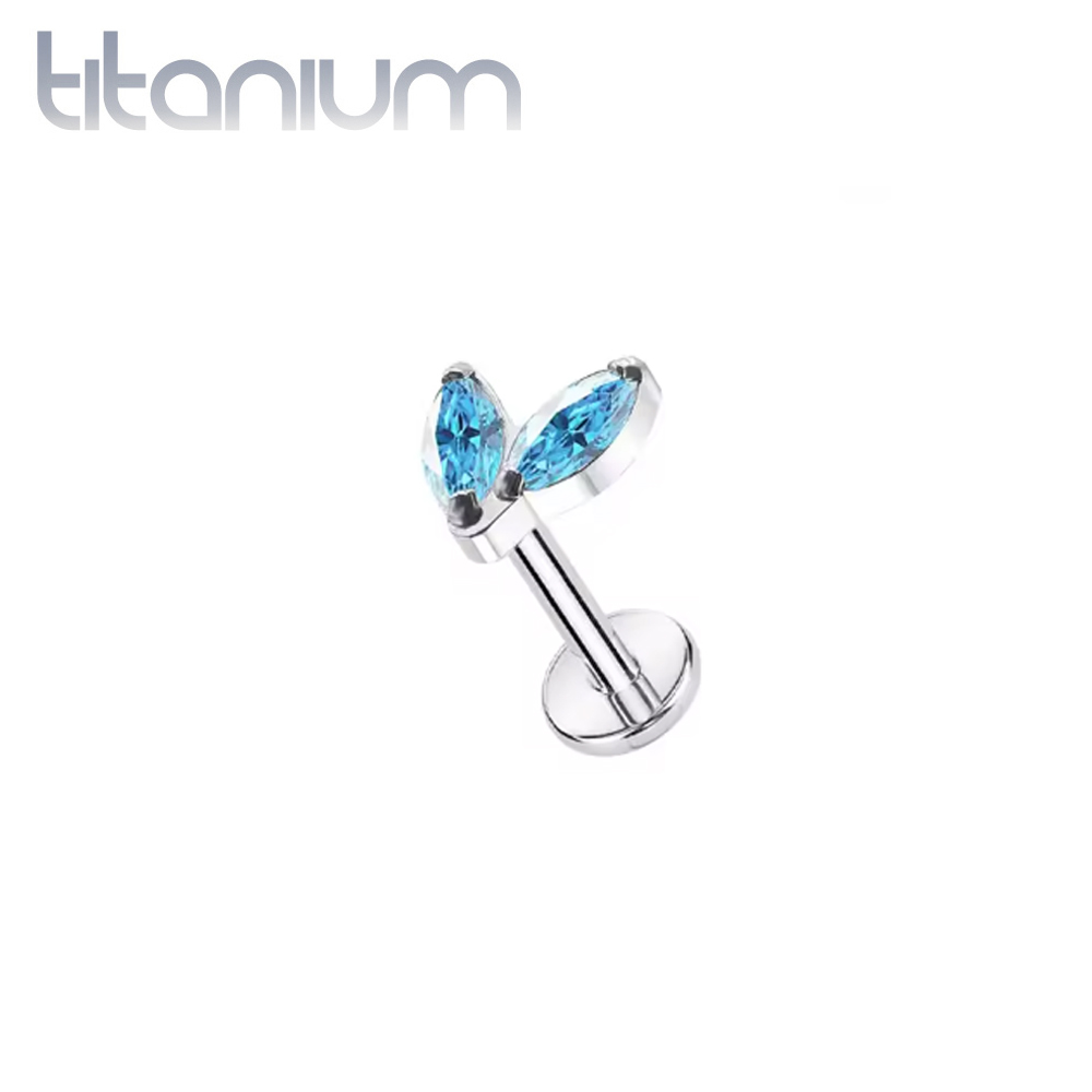 עגיל הליקס / טראגוס / קונץ' / פלאט מטיטניום - 2 מרקיזים תכלת קטנטנים