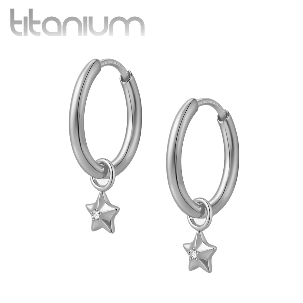 זוג עגילי חישוק האגיס מטיטניום 10 מ"מ כוכב נתלה וקריסטל לבן