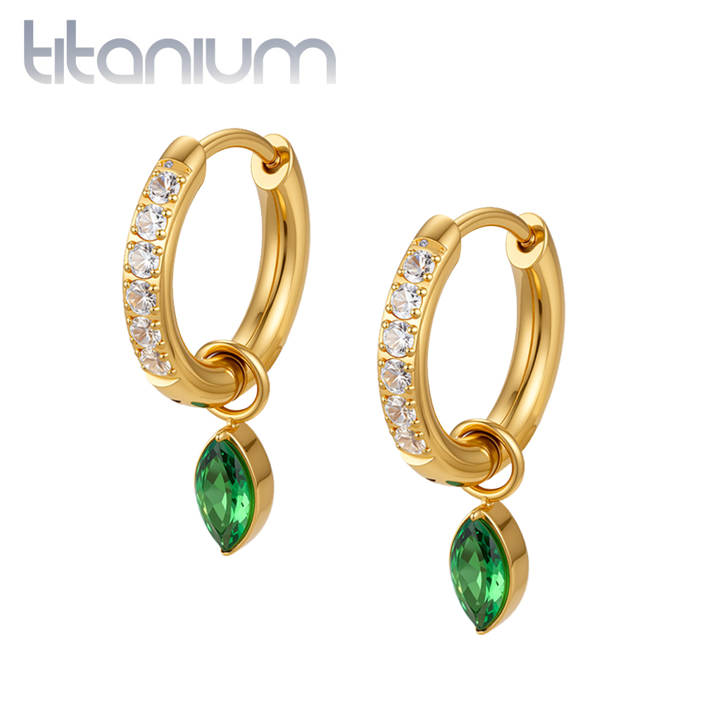 זוג עגילי חישוק האגיס מטיטניום וציפוי זהב 8 מ"מ מרקיז ירוק וקריסטלים לבנים