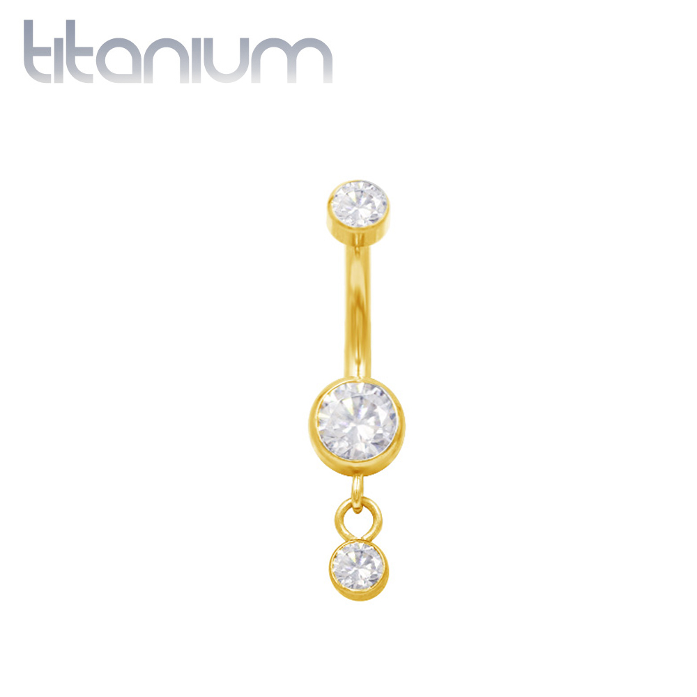 עגיל פירסינג בטבור מטיטניום וציפוי זהב - עיגולים קריסטלים לבנים