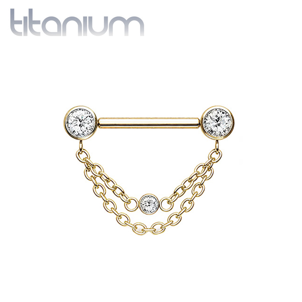 עגיל פירסינג בפטמה מטיטניום וציפוי זהב - קריסטלים לבנים ושרשראות