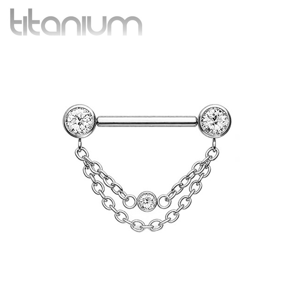 עגיל פירסינג בפטמה מטיטניום - קריסטלים לבנים ושרשראות
